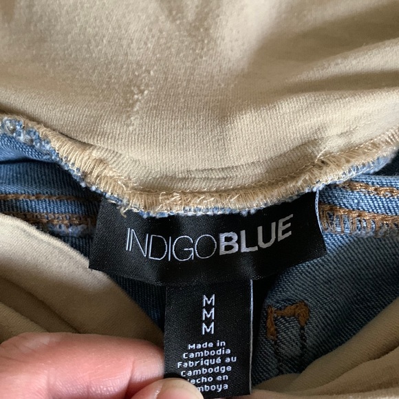 Maternity Jeans - Picture 3 of 4